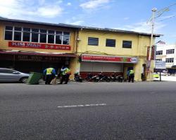 KERJA-KERJA PEMBERSIHAN JALAN JKR 