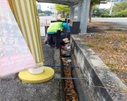 KERJA-KERJA PEMBERSIHAN JALAN JKR