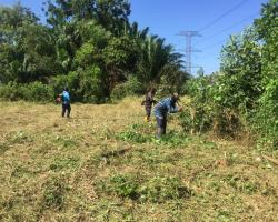 KERJA-KERJA PEMBERSIHAN SEMAK SAMUNTANAH LOT KOSONG
