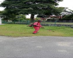 KERJA-KERJA PEMOTONGAN RUMPUT