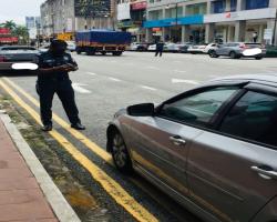 PENGUATKUASAAN LALULINTAS DI JALAN YAM TUAN