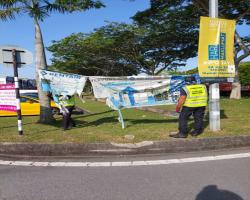 KERJA-KERJA MEMBUKA PAPAN IKLAN/BANTING/"BANNER" HARAM