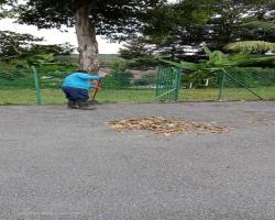 KERJA-KERJA PEMOTONGAN RUMPUT