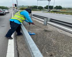 PEMBERSIHAN JALAN JKR