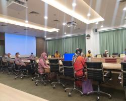 PERBINCANGAN BERKENAAN ISU PENJAJA DALAM KAWASAN DUN PAROI