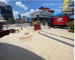 KERJA-KERJA MEMBAIKI LALUAN PEJALAN KAKI