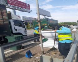  PEMBERSIHAN JALAN JKR