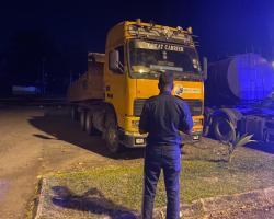 OPERASI  KENDERAAN BERAT DALAM KAWASAN TAMAN PERUMAHAN