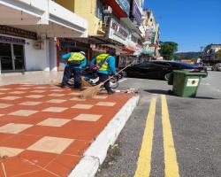 PEMBERSIHAN JALAN JKR