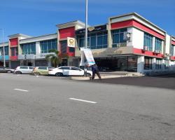 KERJA-KERJA MEMBUKA PAPAN IKLAN/BANTING/"BANNER" HARAM