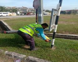  MEMBUKA PAPAN IKLAN, BUNTING ,BANNER HARAM 