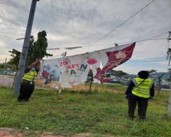 KERJA-KERJA MEMBUKA PAPAN IKLAN/BANTING/"BANNER" HARAM