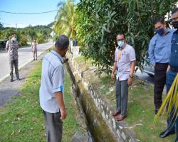 LAWATAN TURUN PADANG DATUK BANDAR KE KAWASAN PENJAJA DI TAMAN TELAWI DAN TAMAN PANCHOR JAYA