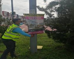  KERJA-KERJA MEMBUKA PAPAN IKLANBANTINGBANNER HARAM