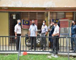 LAWATAN TURUN PADANG DATUK BANDAR KE BLOK R, S, T DAN U PROJEK PERUMAHAN RAKYAT (PPR) LOBAK