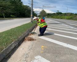 PEMBERSIHAN JALAN JKR