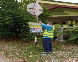 KERJA-KERJA MEMBUKA PAPAN IKLAN/BUNTING/BANNER HARAM