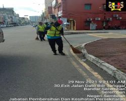 KERJA-KERJA PEMBERSIHAN JALAN JKR