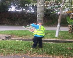 KERJA-KERJA MEMBUKA PAPAN IKLAN/BUNTING/BANNER HARAM 