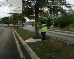  KERJA-KERJA MEMBUKA PAPAN IKLAN/BUNTING/BANNER HARAM