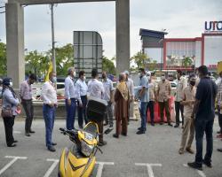 LAWATAN TURUN PADANG