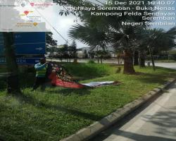 KERJA-KERJA MEMBUKA PAPAN IKLAN BUNTING BANNER HARAM 