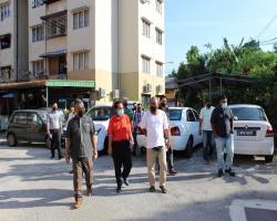 LAWATAN TURUN PADANG DATUK BANDAR KE RUMAH PANGSA SENAWANG 2