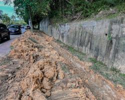 KERJA-KERJA PEMBAIKAN LONGKANG TERKAMBUS AKIBAT RUNTUHAN CERUN DI JALAN LINTANG, TERMINAL 1 SEREMBAN.TASK FORCE SEKITAR KAWASAN BBN