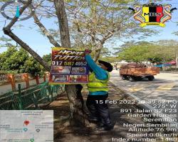 KERJA-KERJA MEMBUKA PAPAN IKLAN BANTING BANNER TIDAK SAH