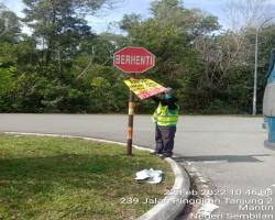  KERJA-KERJA MEMBUKA PAPAN IKLAN/BUNTING/BANNER HARAM