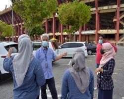 LAWATAN TURUN PADANG TUAN SETIAUSAHA KE TAPAK BAZAAR RAMADAN, STADIUM TUANKU ABDUL RAHMAN PAROI