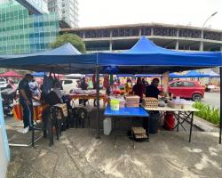 JALAN PUSAT NIAGA KUARTES KLIA 2(TAPAK PENJAJA SETEMPAT MBS)