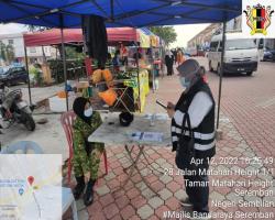 TEMPAT LETAK KERETA HADAPAN KEDAI TAMAN MATAHARI HEIGHT