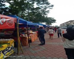 TEMPAT LETAK KERETA HADAPAN KEDAI TAMAN MATAHARI HEIGHT