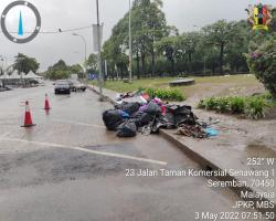  PEMBERSIHAN SISA PERNIAGAAN BAZAAR AIDILFITRI