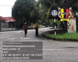 KERJA-KERJA PEMOTONGAN RUMPUT