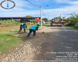  BANTUAN KERJA-KERJA PEMBERSIHAN SEMAK SAMUN