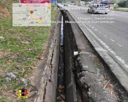  PEMBERSIHAN JALAN-JALAN SELIAAN JKR