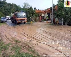 LAWATAN TURUN PADANG DATUK BANDAR KE ANGSIVILLE