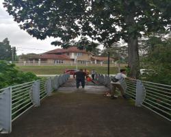 GOTONG ROYONG PEMBERSIHAN DI JAMBATAN JALAN KELILING