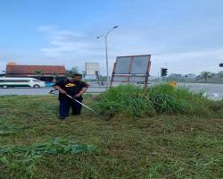 GOTONG-ROYONG DIPERSIMPANGAN PASA RAYA LOTUS