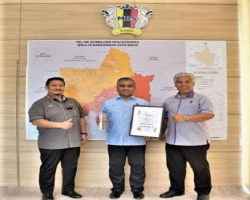 MAJLIS PELANCARAN PELAN TINDAKAN BANDAR PINTAR DAN BANDAR RENDAH KARBON SEREMBAN 2027