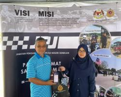 PROGRAM PENYERAHAN SIAP PROJEK MENGECAT DEWAN DAN TAKLIMAT KESEDARAN KESELAMATAN JALAN RAYA DI DEWAN APARTMENT TAMAN SEREMBAN PUTRA, SIKAMAT