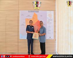 KUNJUNGAN HORMAT DARIPADA PENGARAH KASTAM NEGERI SEMBILAN