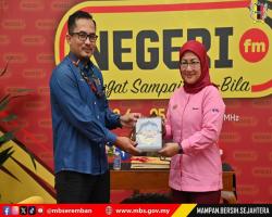 KUNJUNGAN HORMAT MAJLIS BANDARAYA SEREMBAN KE ATAS PENGARAH JABATAN PENYIARAN NEGERI SEMBILAN