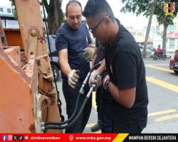 UJI CUBA 'MESIN KHAS' DI PROGRAM GOTONG ROYONG 
