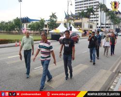 LAWATAN TURUN PADANG DATUK BANDAR