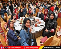MAJLIS MAKAN MALAM SEMPENA ULANG TAHUN KE-5 MAJLIS BANDARAYA SEREMBAN