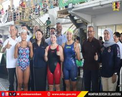 MAJLIS PENYERAHAN PROJEK MENAIK TARAF PAPAN MARKAH (SCOREBOARD) DI PUSAT AKUATIK PAROI