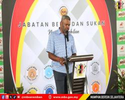 MAJLIS PENYERAHAN PROJEK MENAIK TARAF PAPAN MARKAH (SCOREBOARD) DI PUSAT AKUATIK PAROI